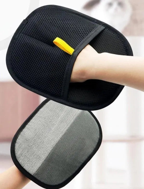 Pet Hair Removal Gloves — Grooming That Feels Like Petting
